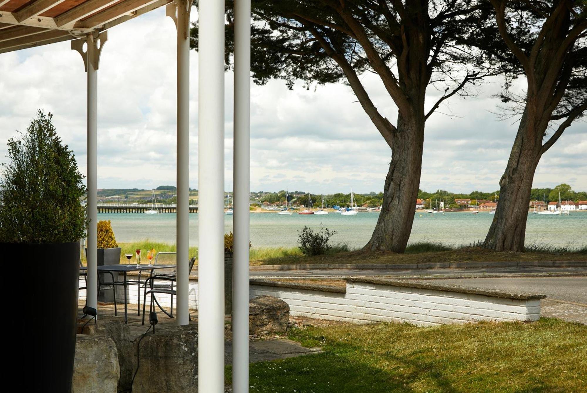Langstone Quays Resort, Portsmouth Havant Exterior foto